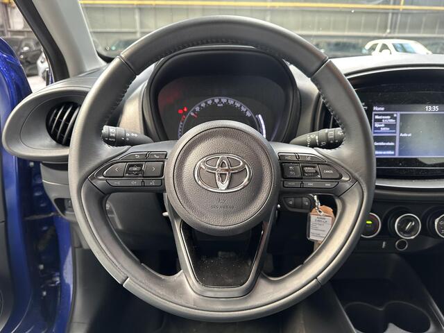 Toyota AYGO X 1.0 VVT-i MT Play