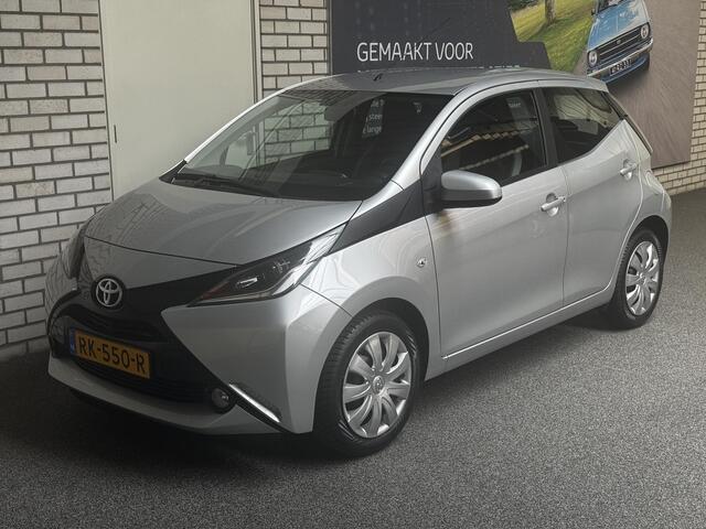 Toyota AYGO 1.0 VVT-i x-play automaat