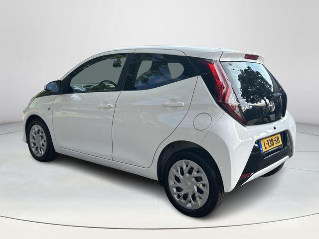 Toyota AYGO 1.0 VVT-i x-play