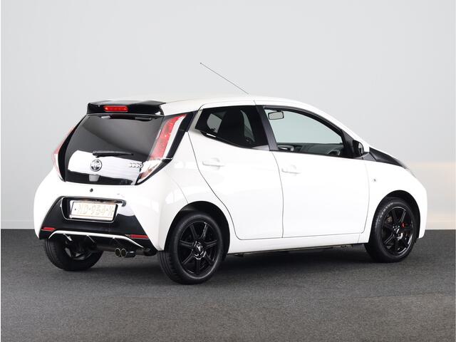 Toyota AYGO 1.0 VVT-i x-sport | Bluetooth | Airco | Parkeercamera |
