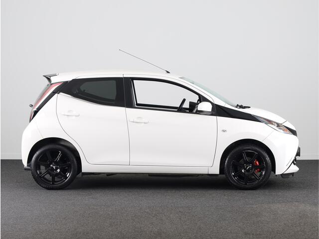 Toyota AYGO 1.0 VVT-i x-sport | Bluetooth | Airco | Parkeercamera |