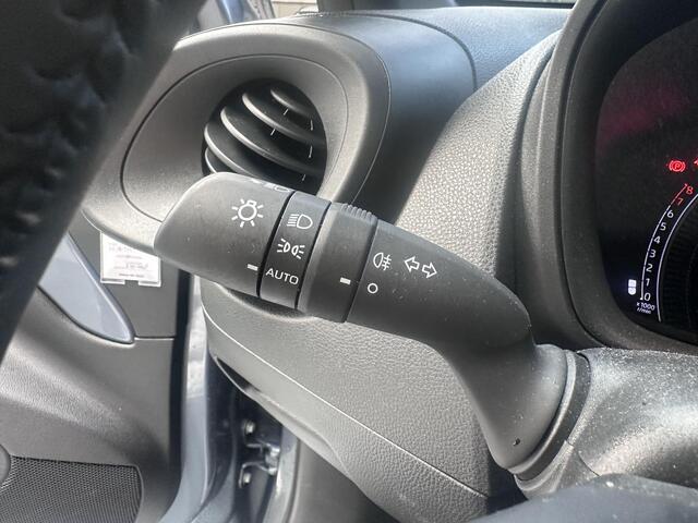 Toyota AYGO X 1.0 VVT-i MT Play