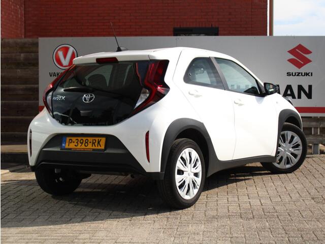 Toyota AYGO X 1.0 VVT-i MT Play Achteruitrijcamera, Cruise Control Adaptief, Airco, Apple Carplay/Android Auto