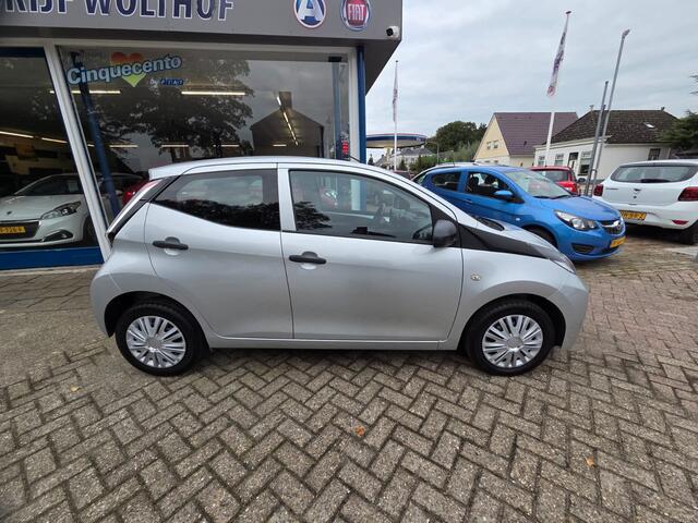 Toyota AYGO 1.0 VVT-i x-fun