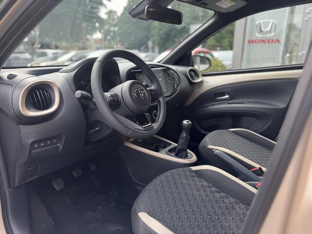 Toyota AYGO X 1.0 VVT-i MT Pulse Apple/Android, Cruise control, 17inch velgen, Voorstoelen verwarmd , All-in Rijklaarprijs