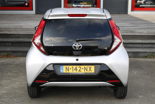 Toyota AYGO 1.0 VVT-i x-joy | Apple carplay | Android Auto | LM velgen | achteruitrijcamera|