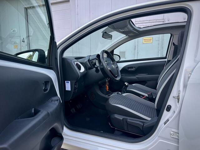 Toyota AYGO 1.0 VVT-i X-play DAK|CRUISE|CAMERA|CARPLAY