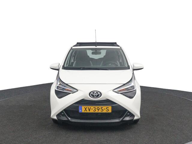 Toyota AYGO 1.0 VVT-i x-play Cabrio | Elektrisch Vouwdak | Lichtmetalen Velgen | Achteruitrijcamera | Airco |