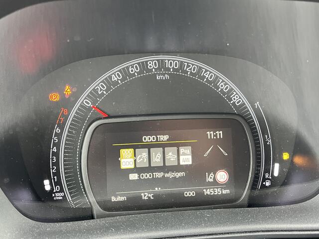 Toyota AYGO X 1.0 VVT-i MT Envy Premium PDC Clima Stoelverwarming Apple Carplay Android auto