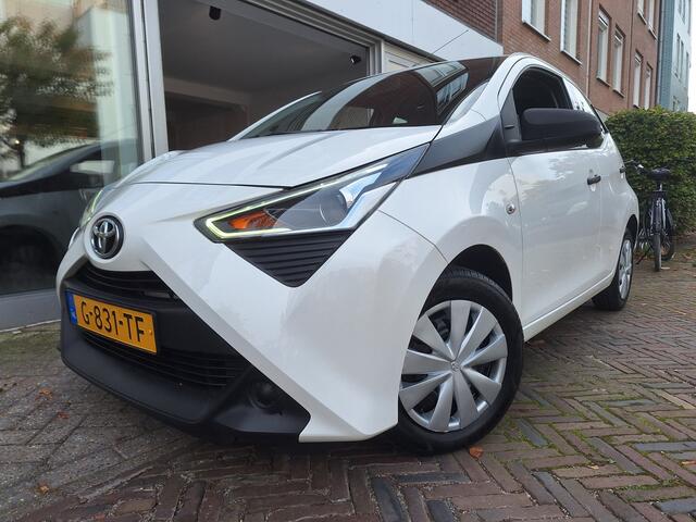 Toyota AYGO 1.0 VVT-i X-Fun 5Drs /Airco/Bluetooth/Led/Garantie