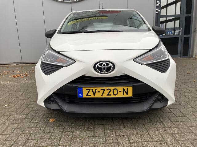 Toyota AYGO 1.0 VVT-i x-fun lage km stand! | Airco | Blue tooth | Elektrisch pakket