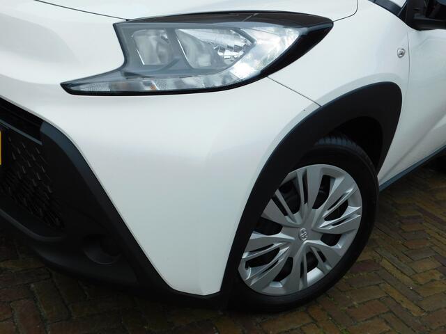 Toyota AYGO X 1.0 VVT-i MT Play