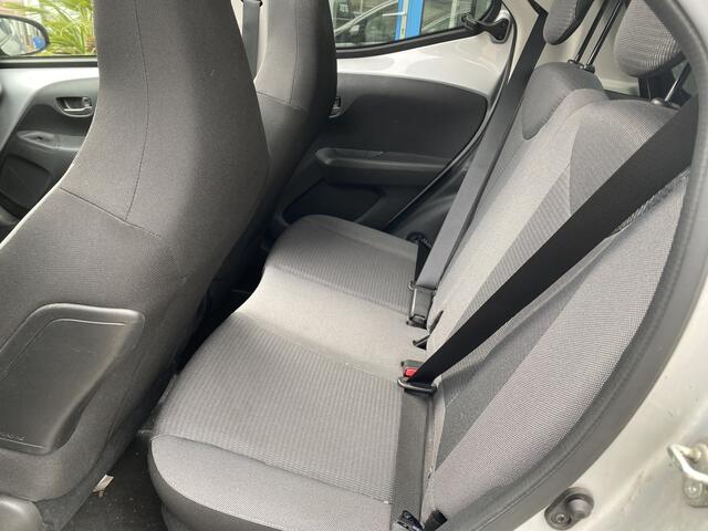 Toyota AYGO 1.0 VVT-i x-joy | Cabriodak | Carplay