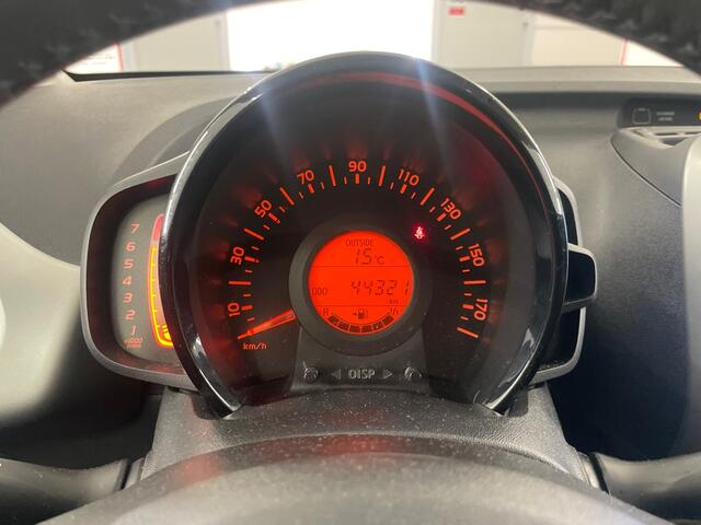 Toyota AYGO 1.0 VVT-i x-play, Camera! Navi! VERWACHT!!