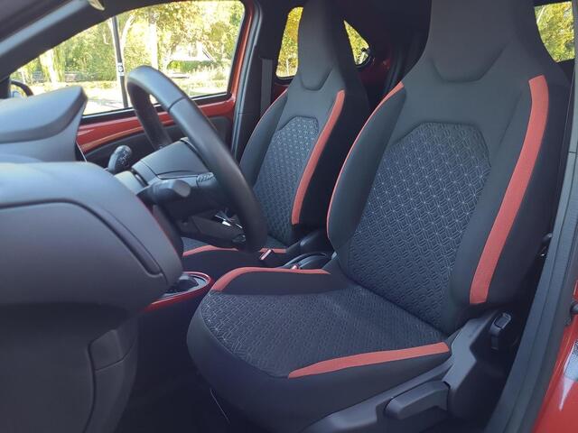 Toyota AYGO X 1.0 VVT-i S-CVT Envy | Apple CarPlay | Navigatie | Parkeersensoren | Rijklaarprijs incl. garantie |