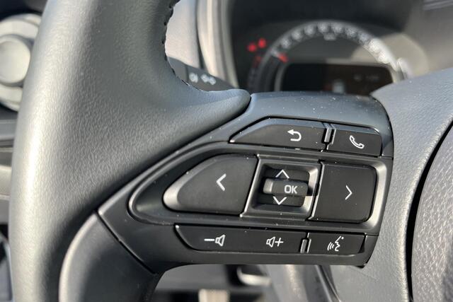 Toyota AYGO X 1.0 VVT-i MT Play