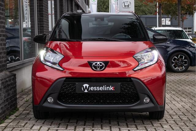 Toyota AYGO X 1.0 VVT-i S-CVT first - Two Tone | Apple cp/Android auto