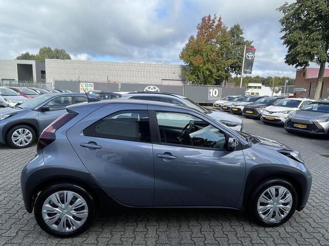Toyota AYGO X 1.0 VVT-i MT Play
