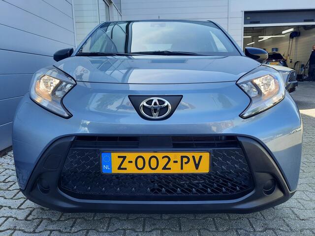 Toyota AYGO X 1.0 VVT-i MT Play