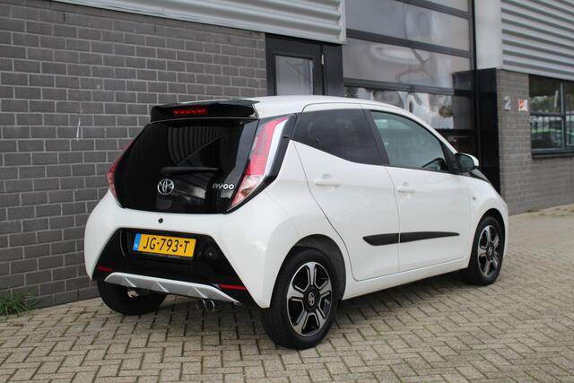 Toyota AYGO 1.0 VVT-i X-Sport / Carplay / Navigatie / N.A.P.