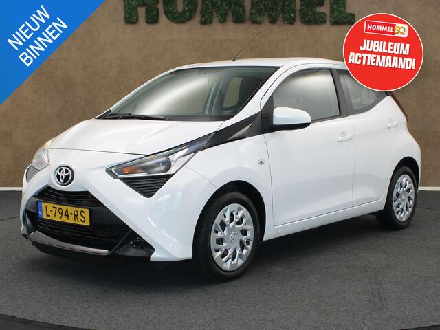 Toyota AYGO 1.0 VVT-i x-play - ACHTERUITRIJCAMERA - APPLE CARPLAY/ANDROID AUTO - BLUETOOTH TELEFOONVOORBEREIDING - LED VERLICHTING - CLIMATE CONTROL / AIRCO - MULTIFUNCTIONEEL STUURWIEL