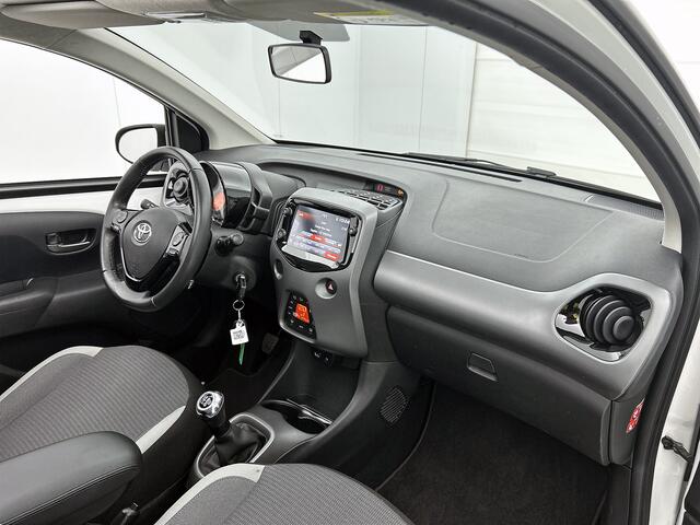 Toyota AYGO 1.0 VVT-i x-joy cabrio | Climate control | LM velgen