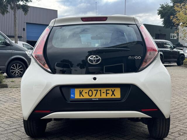 Toyota AYGO 1.0 VVT-i x-play | Cruise | Airco | Start/Stop