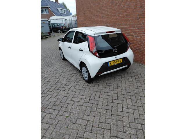 Toyota AYGO 1.0 VVT-i x-fun