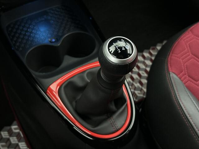 Toyota AYGO X 1.0 VVT-i MT Premium Undercover | Navigatie | JBL | PDC V+A |