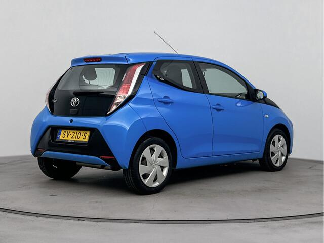 Toyota AYGO 1.0 VVT-i x-nav | Airco | Parkeercamera | Mistlampen | Metaallak |