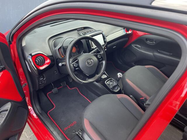 Toyota AYGO 1.0 VVT-i x-cite | Bi-tone | 1e eigenaar en dealeronderhouden |