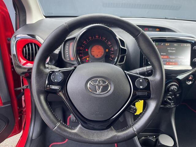 Toyota AYGO 1.0 VVT-i x-cite | Bi-tone | 1e eigenaar en dealeronderhouden |