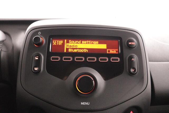 Toyota AYGO 1.0 VVT-i x-fun | Airco | Bluetooth |