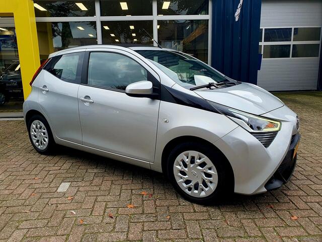 Toyota AYGO 1.0 VVT-i x-play OPEN DAK All-in prijs!