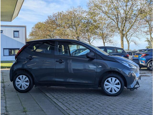 Toyota AYGO 1.0 VVT-i x-fun | Airco | Elek. ramen | Bluetooth | Led