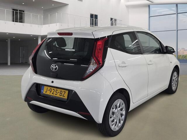 Toyota AYGO 1.0 VVT-i x-play, Camera! Apk 8-2026! VERWACHT!