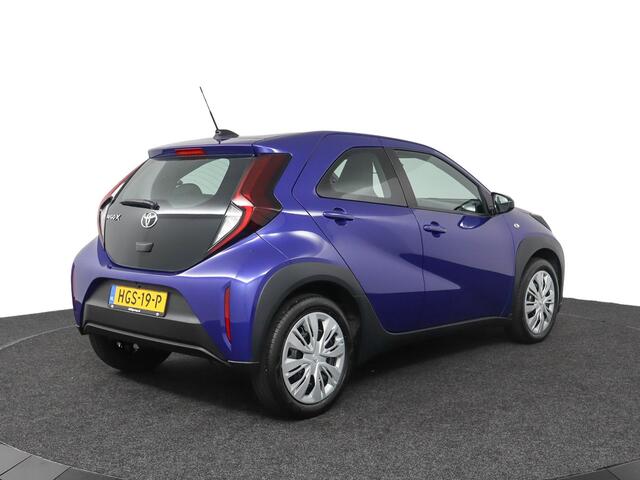 Toyota AYGO X 1.0 VVT-i MT Play | Apple Carplay/Android Auto |