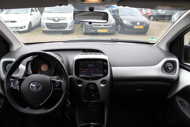 Toyota AYGO 1.0 VVT-i "X-Play" Airco - 5 Deurs !!! Automaat