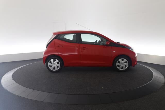 Toyota AYGO 1.0 VVT-i x-play