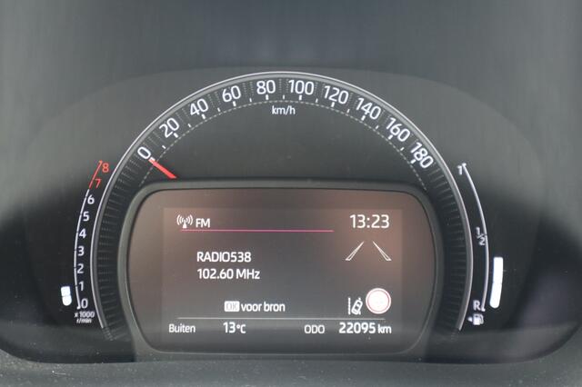 Toyota AYGO 1.0 VVT-i MT First Editon