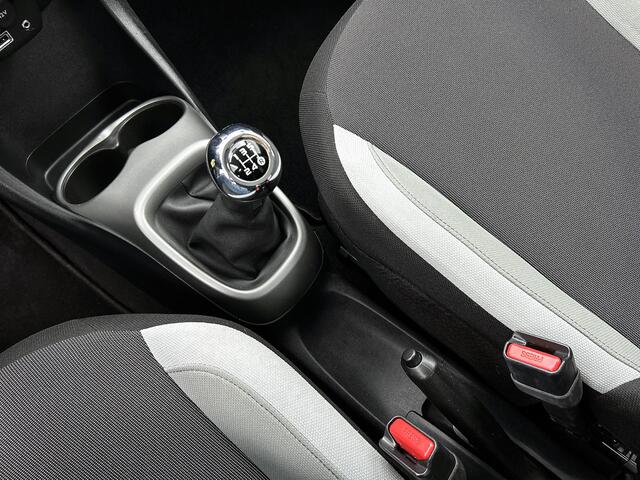 Toyota AYGO 1.0 VVT-i x-play | Camera | Bluetooth