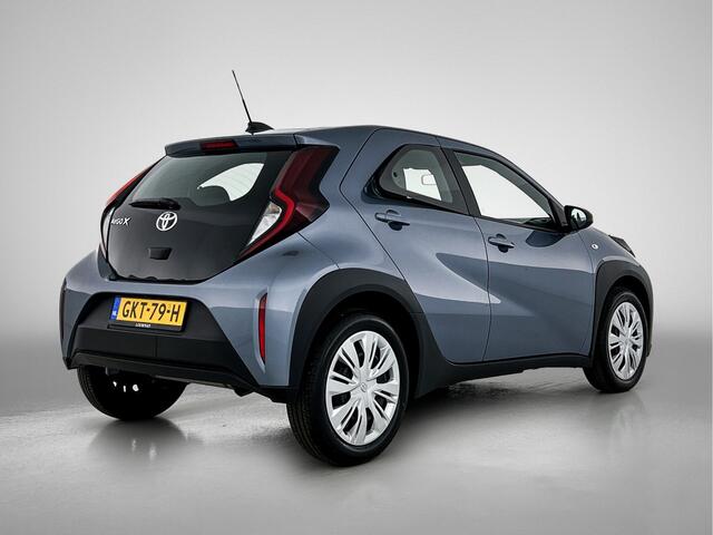 Toyota AYGO X 1.0 VVT-i MT Play | Airco | Parkeercamera | NL-Auto | Dealeronderhouden | Metaallak |