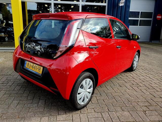 Toyota AYGO 1.0 VVT-i x-fun CARPLAY All-in prijs!