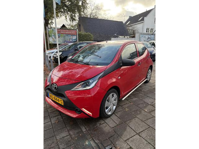 Toyota AYGO 1.0 VVT-i x-fun