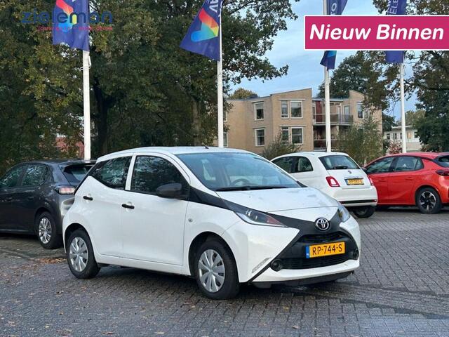 Toyota AYGO 1.0 VVT-i x-fun 5 Deurs - Airco