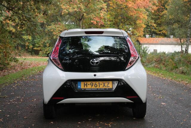 Toyota AYGO 1.0 VVT-i x-play | Camera | Airco