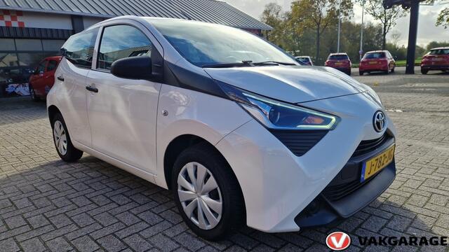 Toyota AYGO 1.0 VVT-i x-fun