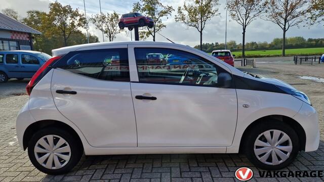 Toyota AYGO 1.0 VVT-i x-fun