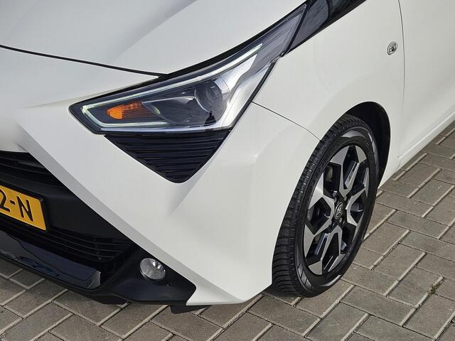Toyota AYGO 1.0 VVT-i x-first Automaat Carplay Camera LM15