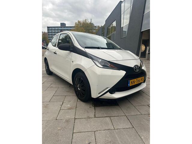 Toyota AYGO 1.0 VVT-i x-now ZEER NETTE STAAT